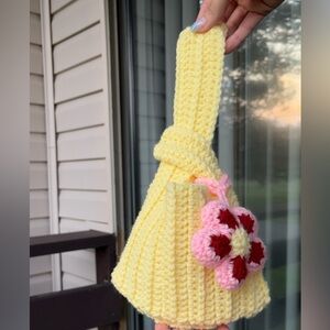 Crochet lemon knot bag with flowery keychain